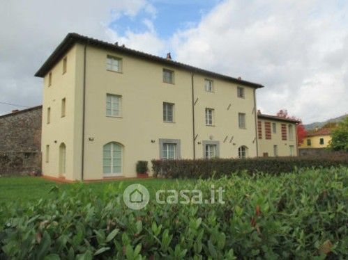 Casa indipendente in residenziale in Via delle Villette 184