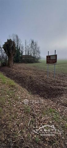 Terreno agricolo in commerciale in 