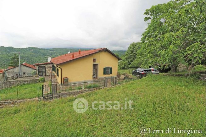 Casa indipendente in residenziale in Località Versola