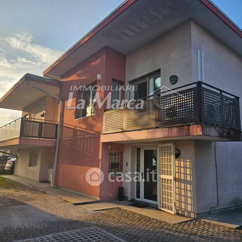 Casa indipendente in residenziale in Via Callalta 33