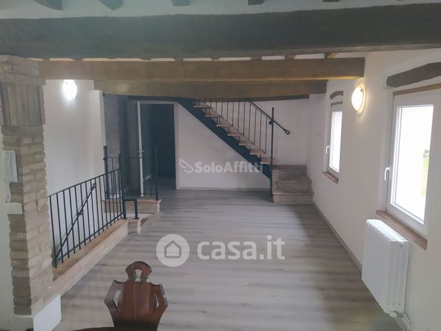 Casa indipendente in residenziale in Via Canale