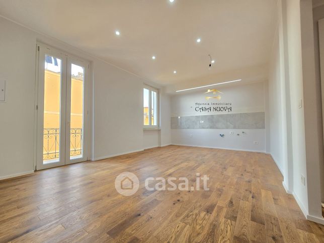 Appartamento in residenziale in Via Currò 15