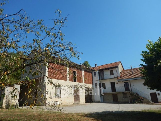 Rustico/casale in residenziale in Località Gisuole