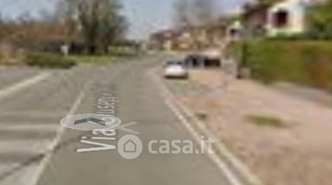 Box/posto auto in residenziale in Via Giuseppe Verdi