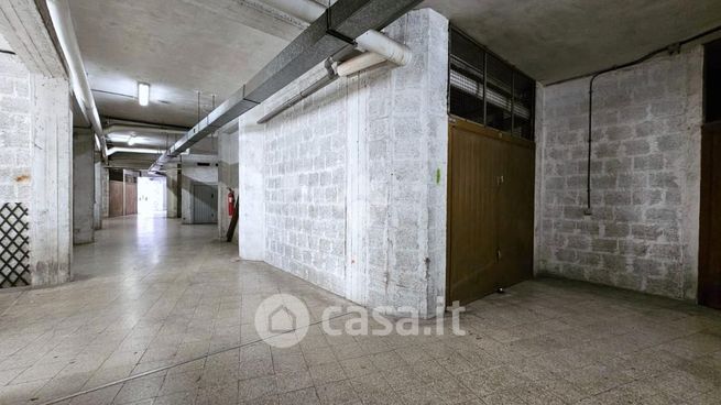 Box/posto auto in residenziale in Via Gregorio VII 412
