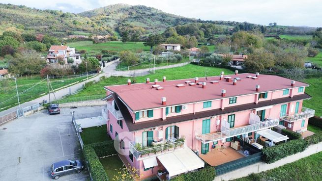 Appartamento in residenziale in Via Valle del Riccio 54