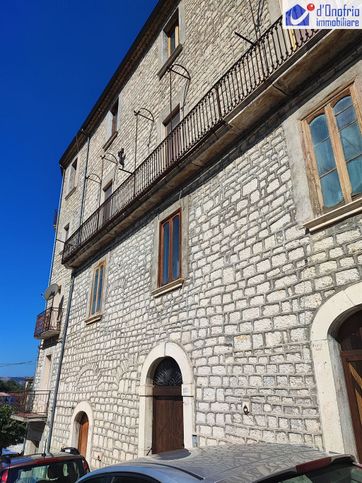 Appartamento in residenziale in Largo Vittorio