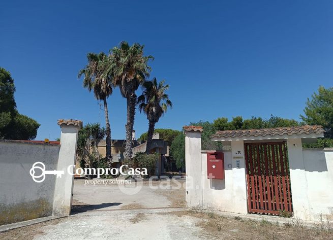 Villa in residenziale in Via Mercatore 13