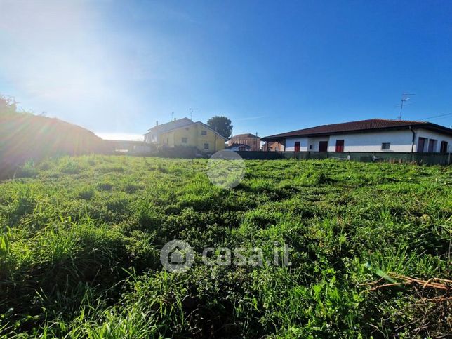 Terreno edificabile in residenziale in Viale Fratelli Cervi 33