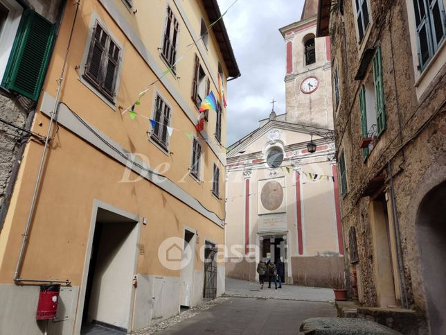 Appartamento in residenziale in Via Cairoli