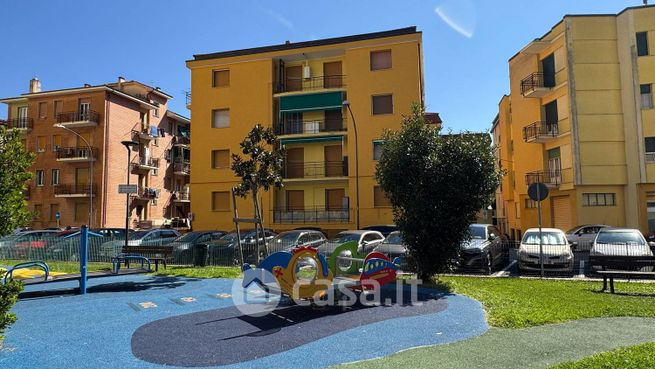 Appartamento in residenziale in Via Ippolito Nievo 5