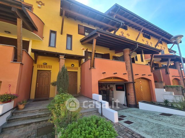 Villetta a schiera in residenziale in Via San Cristoforo 120