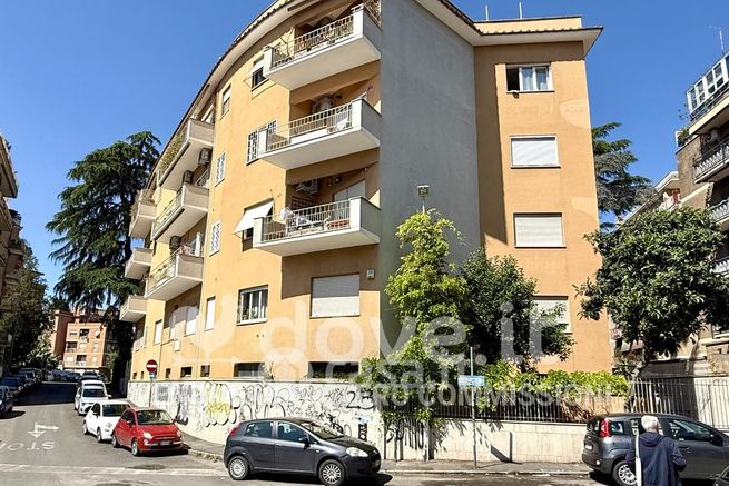 Appartamento in residenziale in Via Francesco D'Ovidio 71