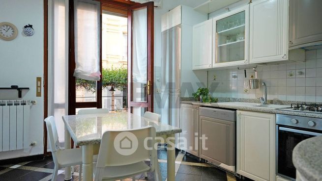 Appartamento in residenziale in Via Cesare Cabella 20