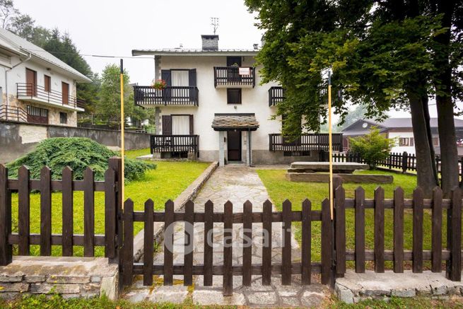Appartamento in residenziale in Via Rumella 1