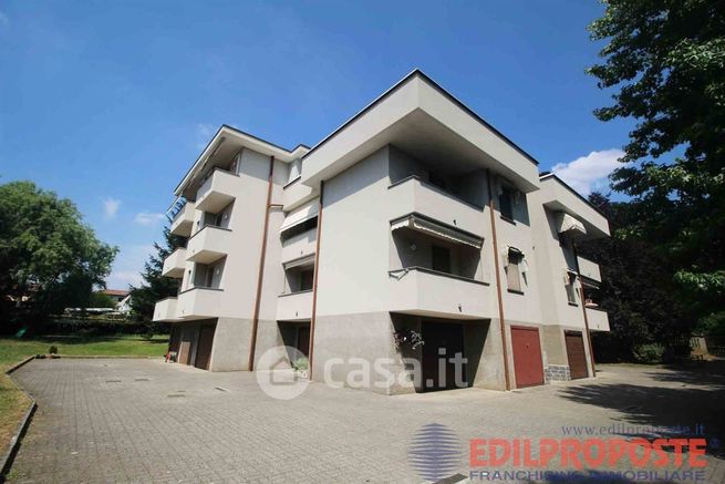 Appartamento in residenziale in Via Achille Grandi