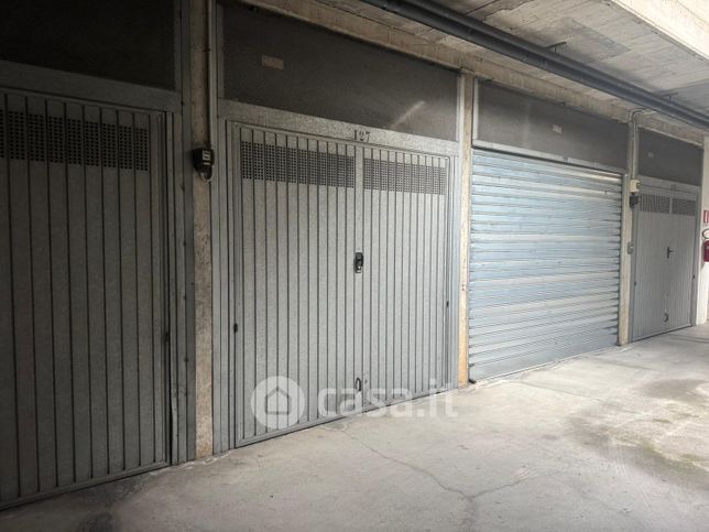 Box/posto auto in residenziale in Via Niccolò Paganini 9
