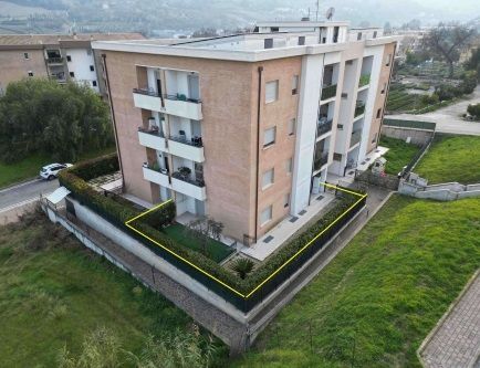 Appartamento in residenziale in Strada Provinciale Val Tesino 129