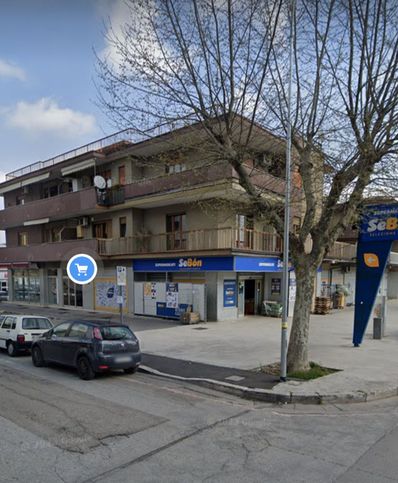 Garage/posto auto in residenziale in Via D. Cimarosa 115