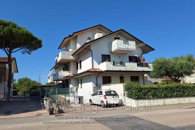 Appartamento in residenziale in Via Beneficio II° Tronco