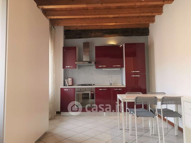 Appartamento in residenziale in Via Tizzoni 31