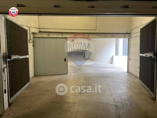 Garage/posto auto in residenziale in Via di Pietra Papa