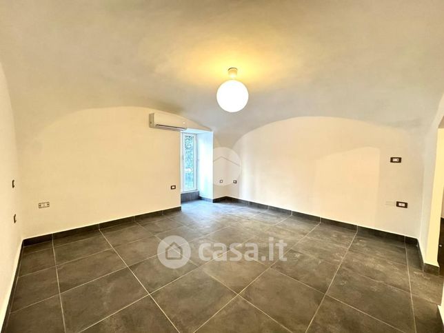 Appartamento in residenziale in Salita San Raffaele 11