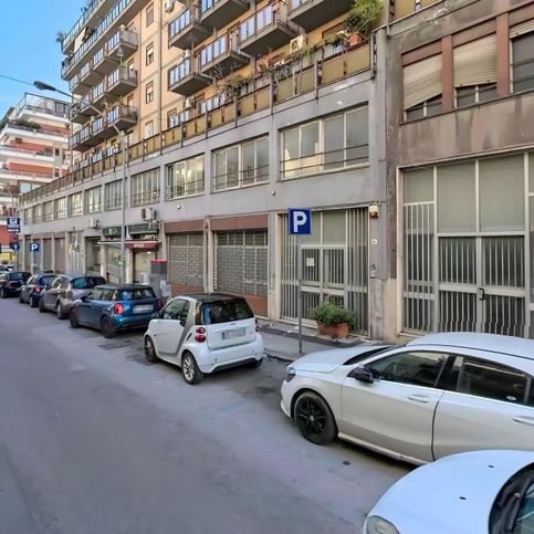 Ufficio in commerciale in Via Marchese di Villabianca