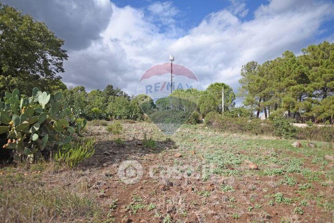 Terreno edificabile in residenziale in Strada senza nome