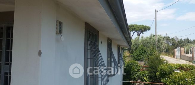 Villa in residenziale in Via le Salzare