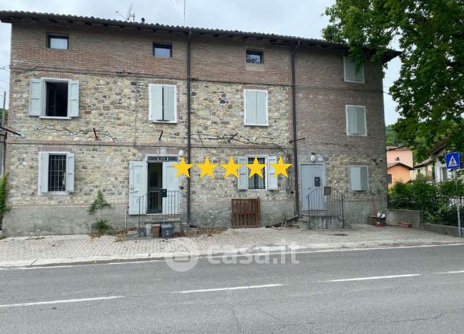 Appartamento in residenziale in Via Mazzalasino