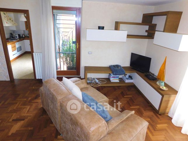 Appartamento in residenziale in Via Camus