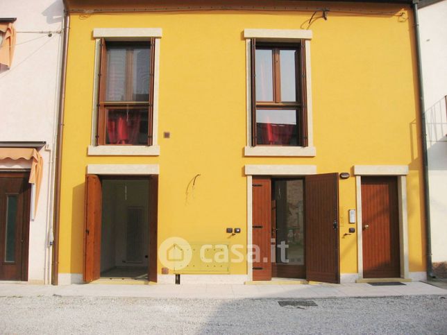 Appartamento in residenziale in Via Corte Quartiere