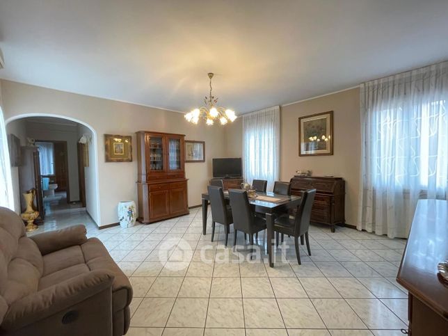 Appartamento in residenziale in Via I. Clario 17