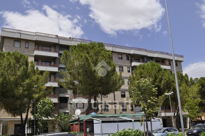 Ufficio in commerciale in Via Napoli 6