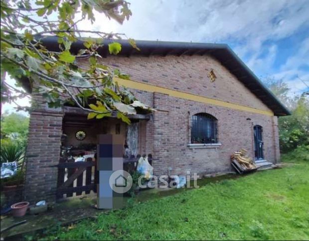 Casa indipendente in residenziale in Via Valle Raibosola