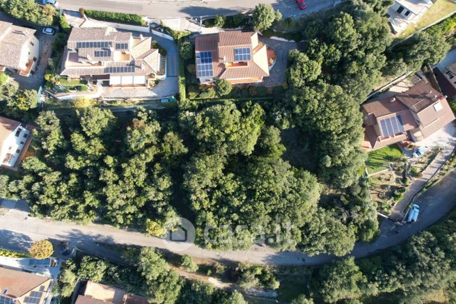 Terreno edificabile in residenziale in Via Cesare Pascarella