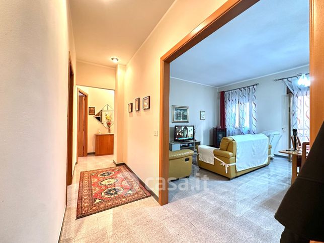 Appartamento in residenziale in Via Firenze 37