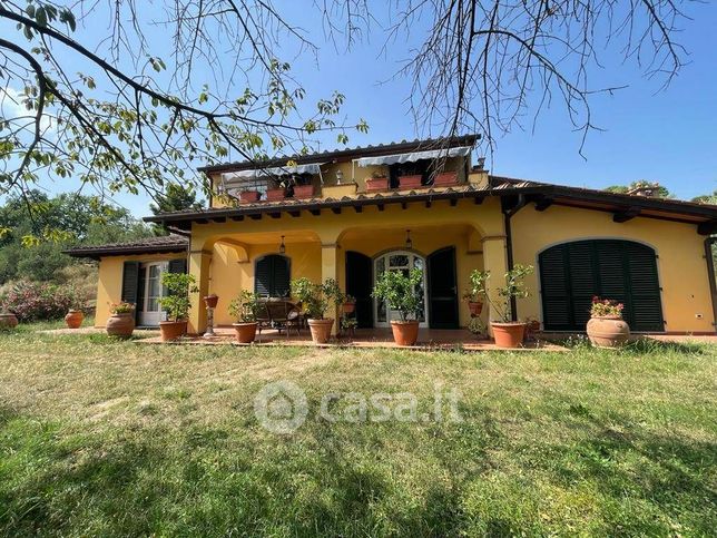 Villa in residenziale in Via Croci