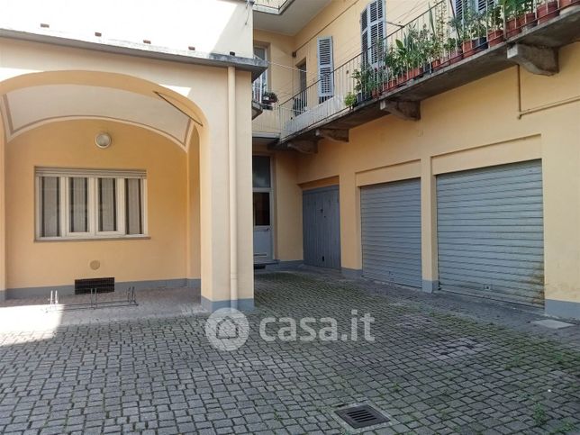 Garage/posto auto in residenziale in Via Saletta 18