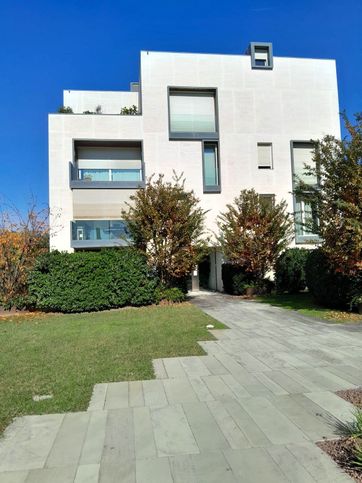 Appartamento in residenziale in Via Giuseppe Maffioli 10