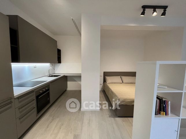 Loft in residenziale in Via Antonio Bazzini 21