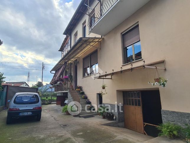 Appartamento in residenziale in Via Nino Costa 5