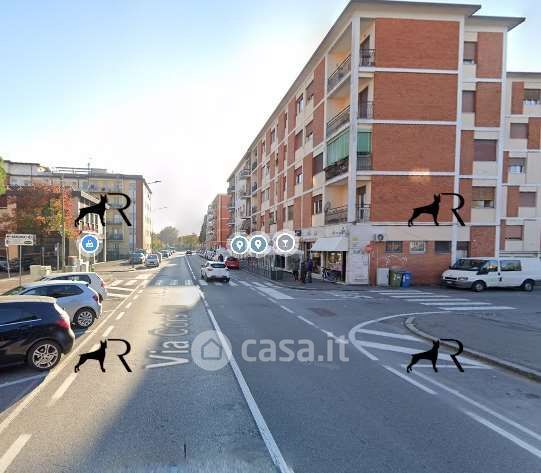 Garage/posto auto in residenziale in Via Corsica