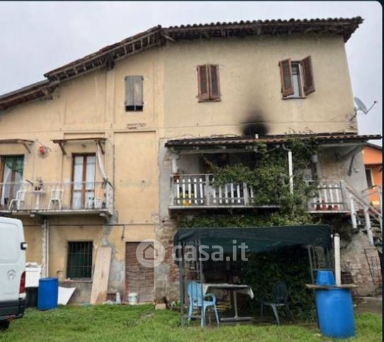 Appartamento in residenziale in Via Madonna 9