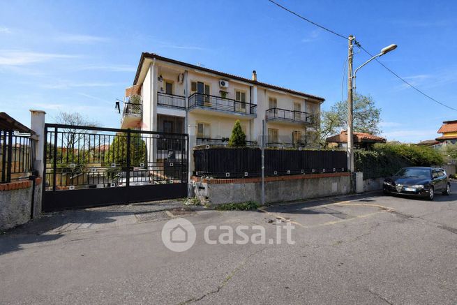 Appartamento in residenziale in Via Sottotenente Cantone 10