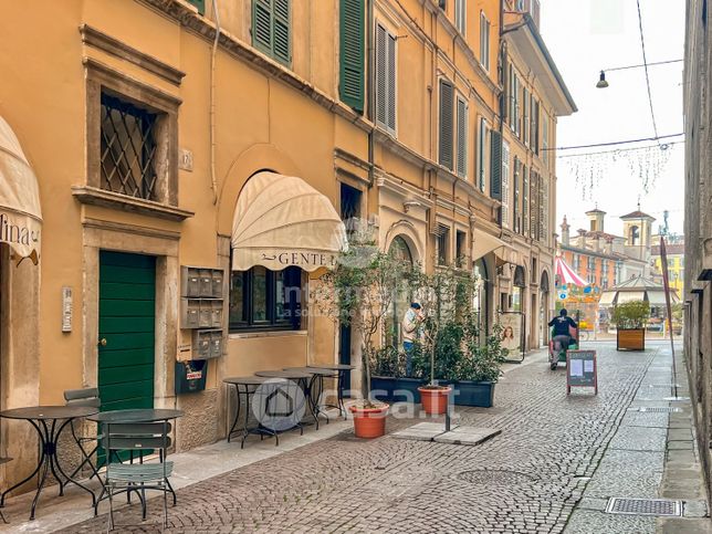 Appartamento in residenziale in Via Fratelli Dandolo 17