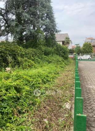 Terreno agricolo in commerciale in Via Varese