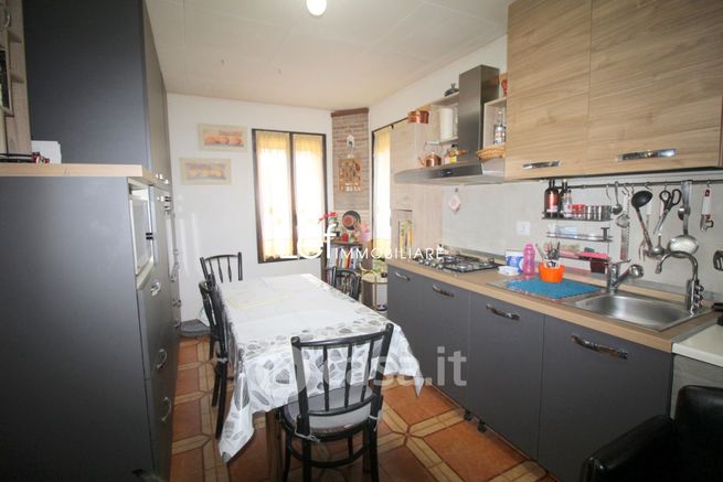 Casa indipendente in residenziale in Via Bibano di Sotto