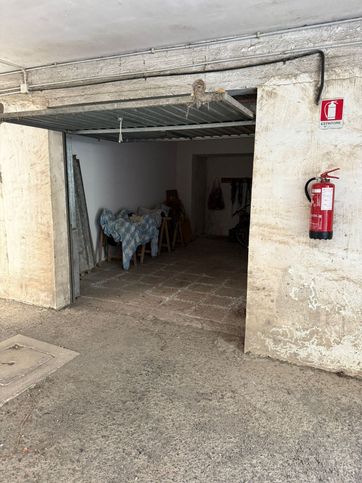 Box/posto auto in residenziale in Viale Alessandro Manzoni